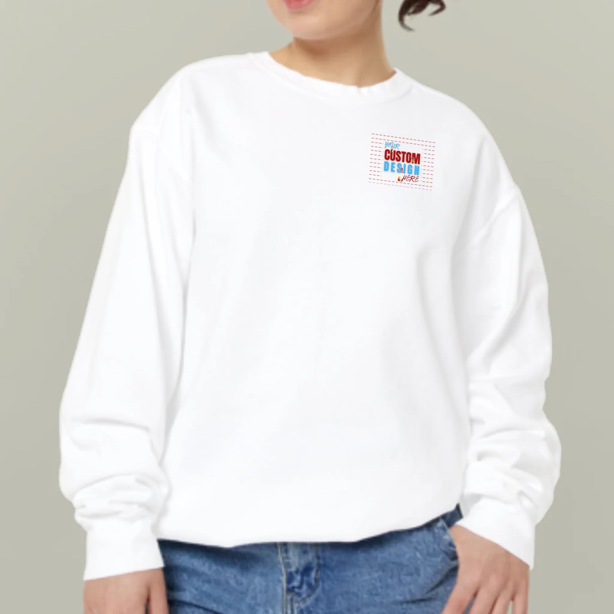 SweatShirt_UniSex_Front_Female