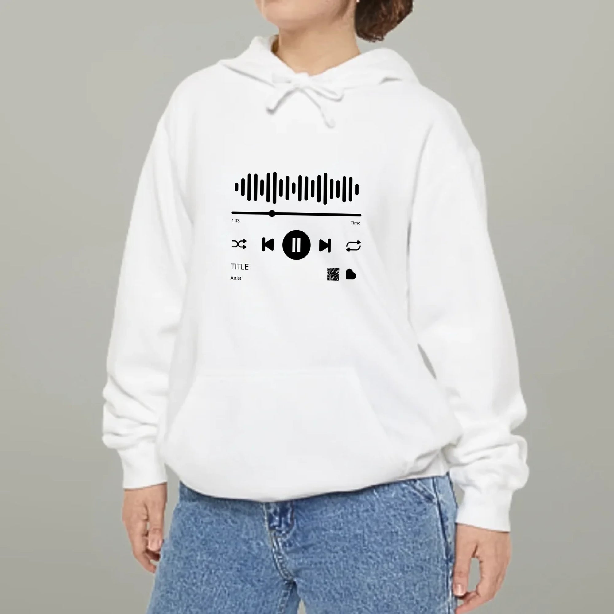 Ho_Wht_Fnt_W
