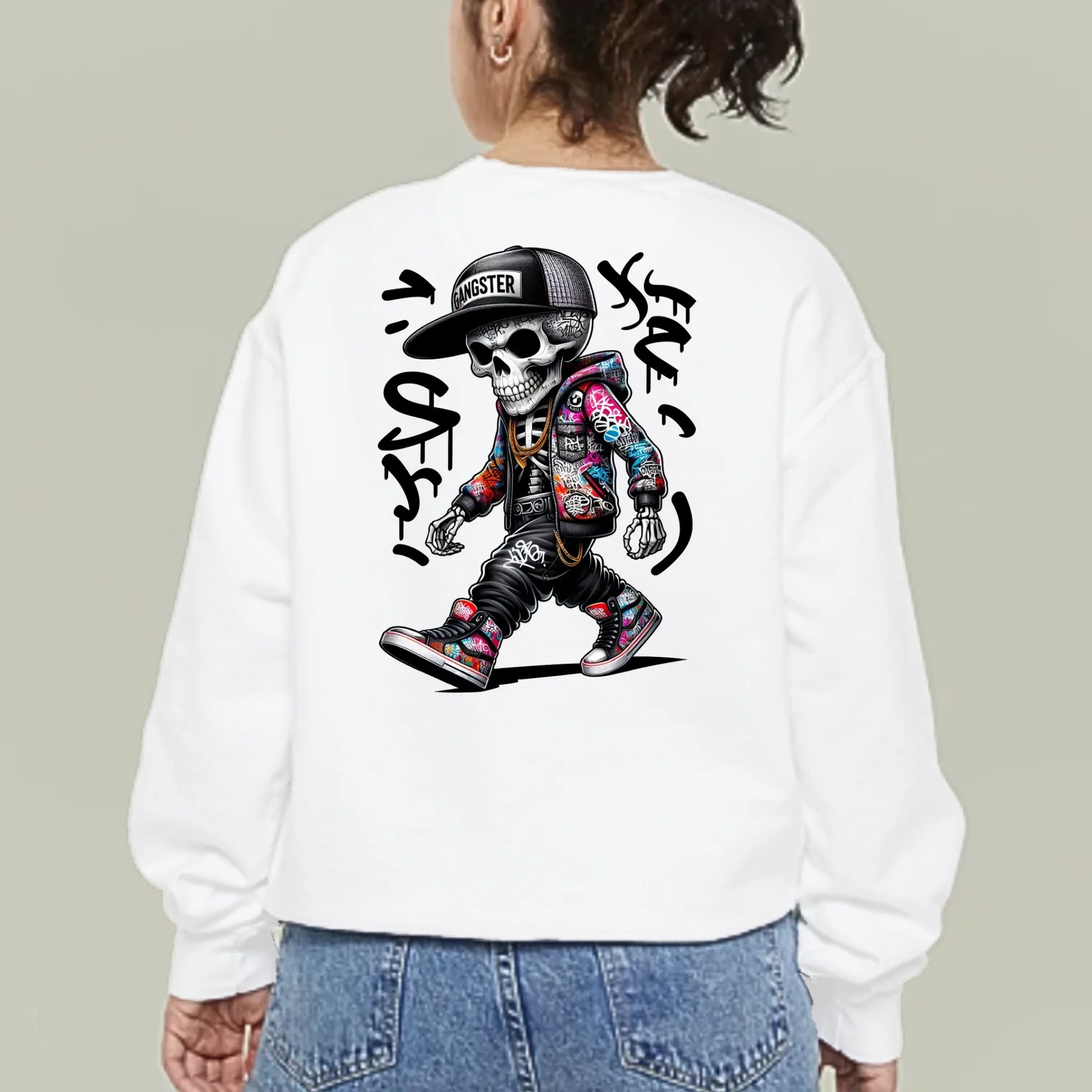 SweatShirt_UniSex_Back_Female
